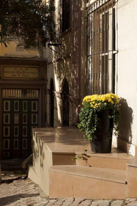 Baylo Suites Istanbul Bagian luar foto