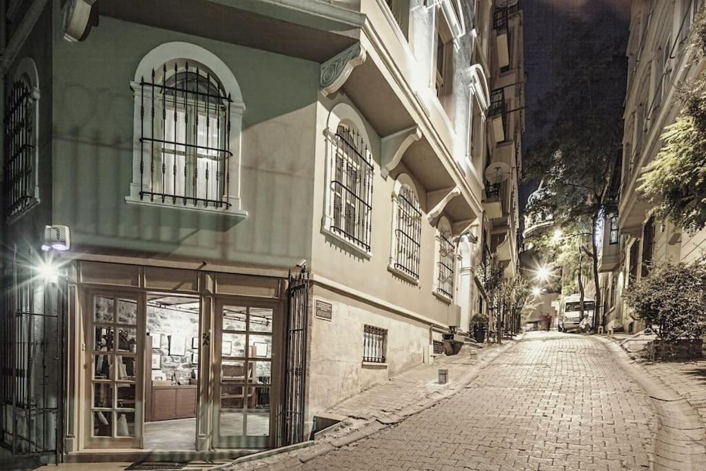 Baylo Suites Istanbul Bagian luar foto